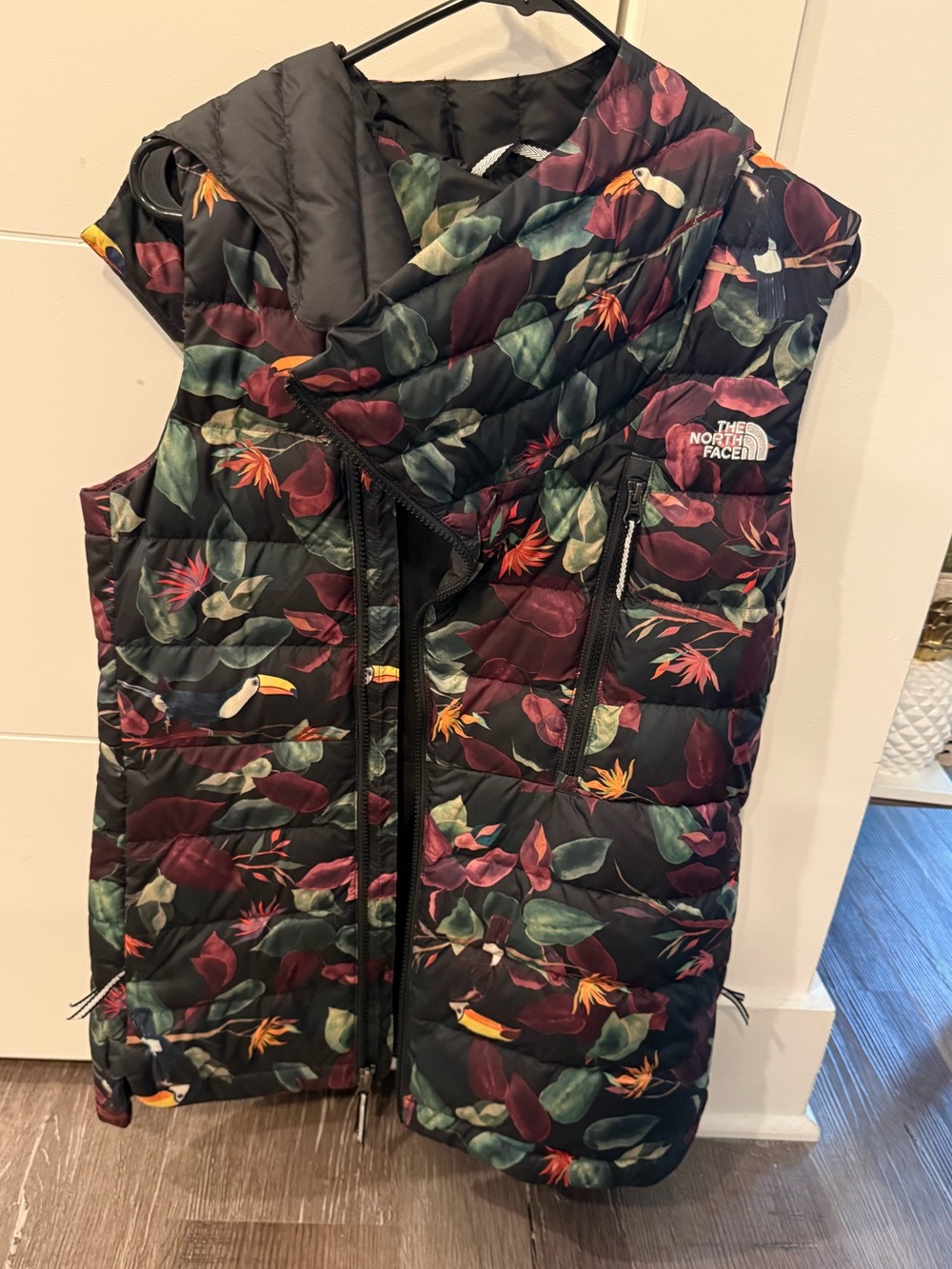 The North Face Black Floral Quilted puffer vest Jacket with Multicolor Leaves